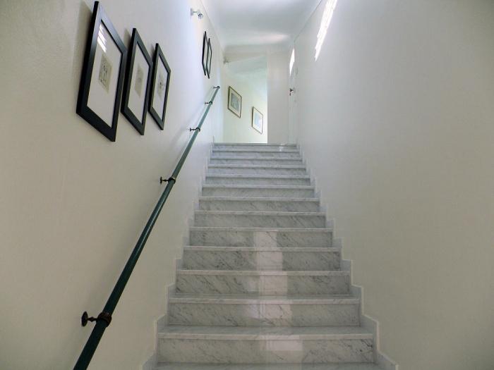 Escadas para o segundo andar - conveniência e conforto