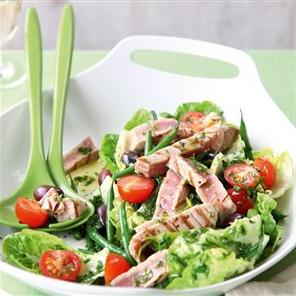 Salada de Ninusaz com atum - uma pérola de cozinha provençal