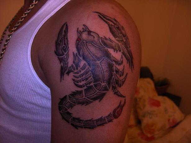 valor do escorpião da tatuagem no exército